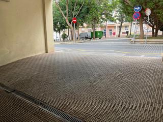 Miete Autoparkplatz in Calle gisbert 25d. Plazas de alquiler en cartagena