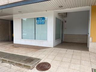Local Comercial  Avenida de venecia. Local en venta en residencial santa ana