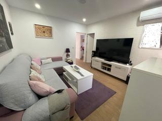 Rent Semi detached house in Barrio Peral-San Félix. Planta baja en alquiler en barrio peral