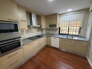 Rent Flat in Avenida de venecia 15. Piso en alquiler en poligono santa ana