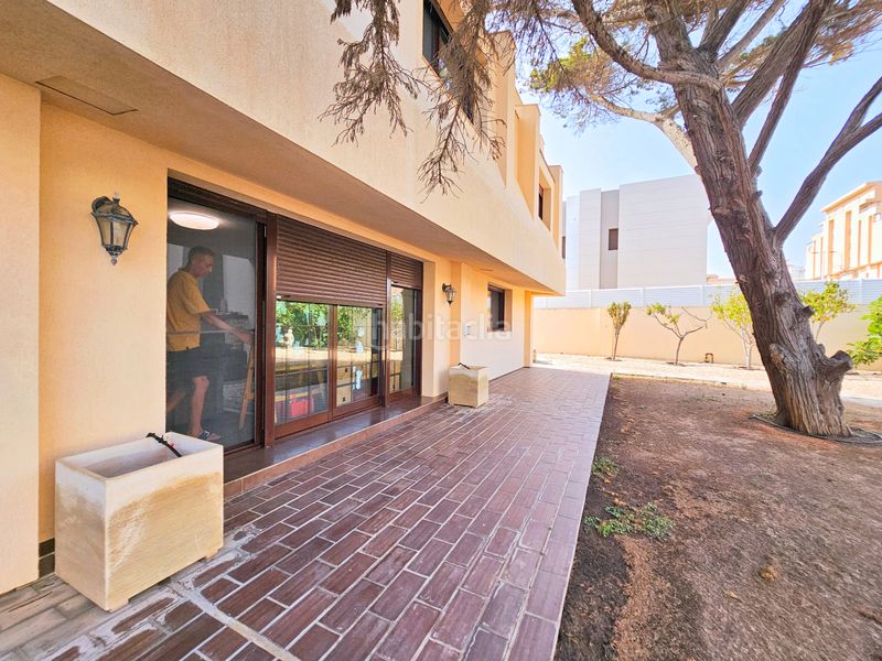 Foto 0d7f7640-4ce0-47ea-bbf0-029664a3e925. Chalet mit heizung parking in Entremares Manga del Mar Menor (La)