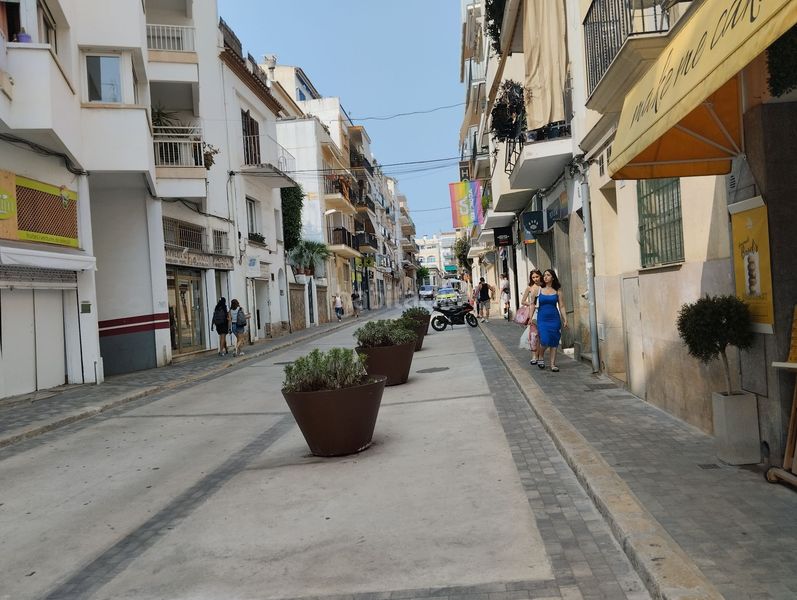 Foto b8b15971-521c-4370-bc55-895c214ceff7. Aparcament cotxe a Centre Sitges