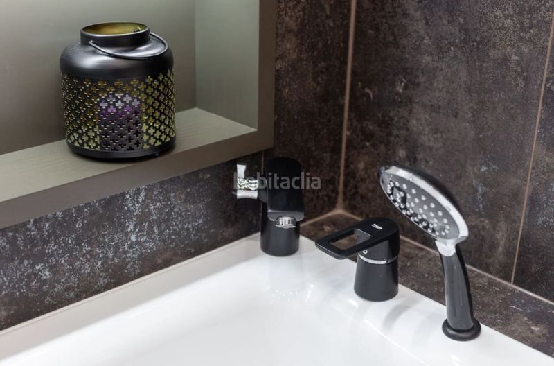 Foto 3cafcdf5-d92b-46f4-b003-5329d539e62d. Lloguer pis a Playa Levante Benidorm