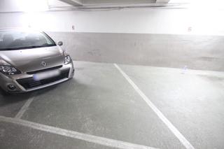 Parking voiture à Olesa de Montserrat