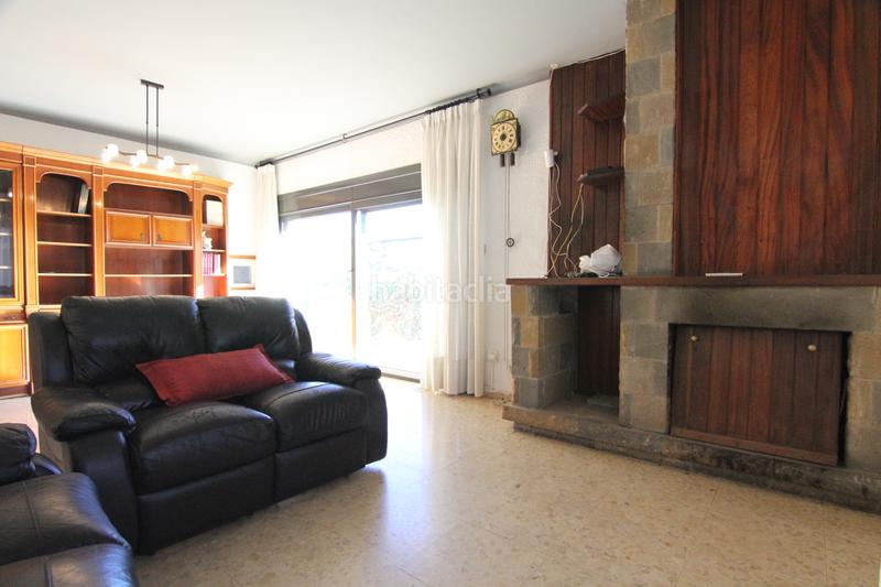 Foto 12bf2829-da32-4694-ad7b-fcb026bae217. Xalet amb xemeneia calefacció aparcament a La plana Esparreguera