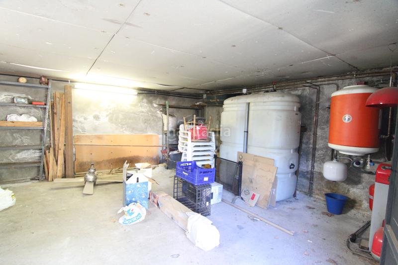 Foto 7317ace8-47ac-4ead-8d0b-ff253d25c103. Xalet amb xemeneia calefacció aparcament a La plana Esparreguera