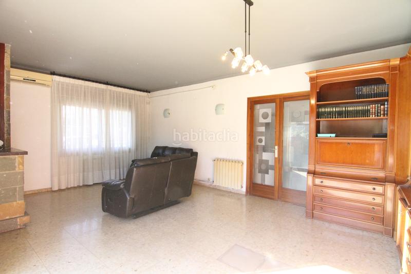 Foto 93c56f68-8c52-4f1f-b33d-e3b9f878874d. Xalet amb xemeneia calefacció aparcament a La plana Esparreguera