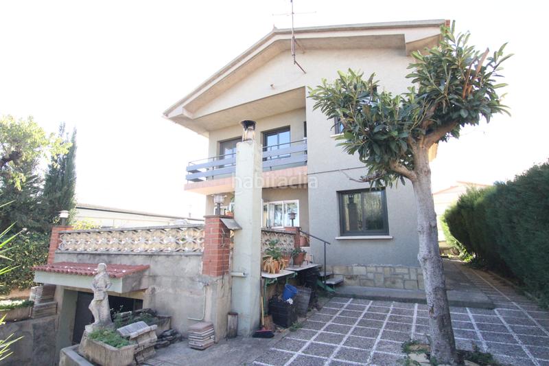 Foto 97ef609e-e234-44a8-b2fd-417b6ef8e65c. Xalet amb xemeneia calefacció aparcament a La plana Esparreguera