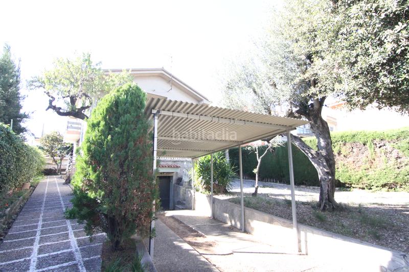 Foto ca2fe9fa-79e8-4c56-9451-67cf046144f2. Xalet amb xemeneia calefacció aparcament a La plana Esparreguera