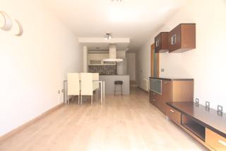 Duplex à Olesa de Montserrat. Precioso dúplex de 3 habitaciones, 2 cuartos de baño, terraza y