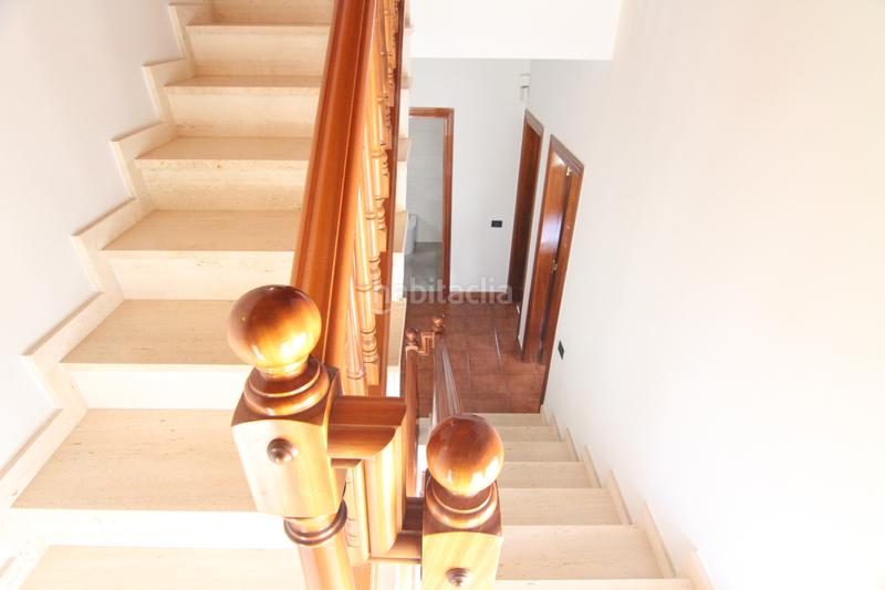 Foto 10ed88a1-1914-4e32-b093-470ee7ee216e. Chalet con camino riscaldamento parcheggio piscina in Abrera