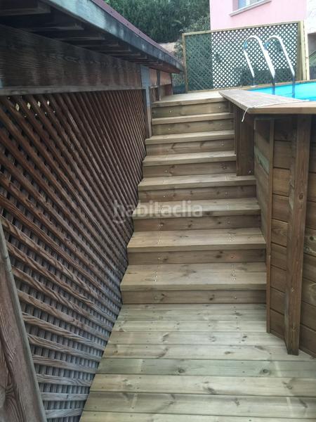 Foto 2d4df548-1241-4a66-ae0a-8713d0424b37. Chalet con camino riscaldamento parcheggio piscina in Abrera