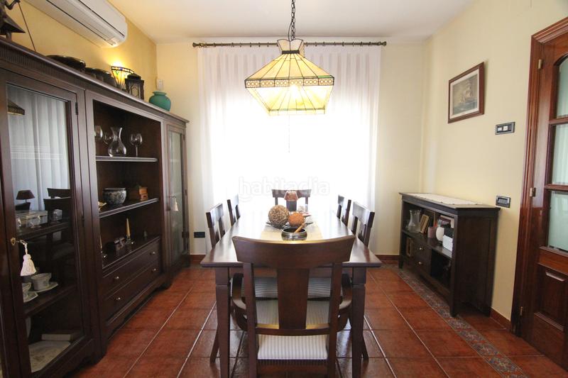 Foto 32584a33-9363-43cf-865c-62a3746e8f6b. Chalet con camino riscaldamento parcheggio piscina in Abrera