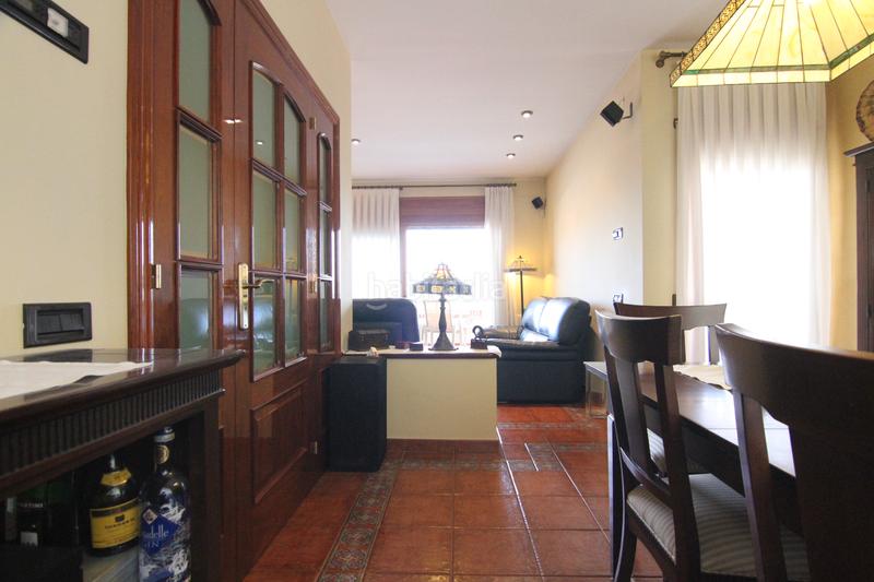 Foto 6903939d-46e5-4648-bdad-d617dbc85426. Chalet con camino riscaldamento parcheggio piscina in Abrera