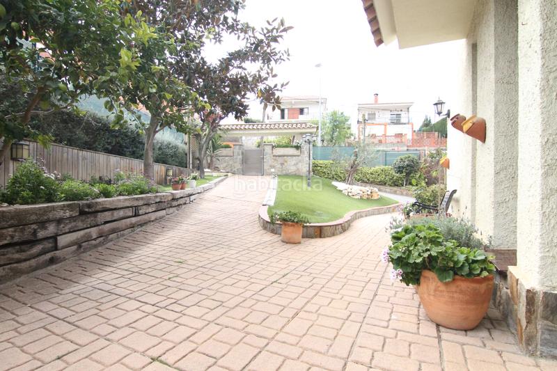 Foto 7348b33b-9f86-44f9-9a86-a1d7d5cff80b. Chalet con camino riscaldamento parcheggio piscina in Abrera