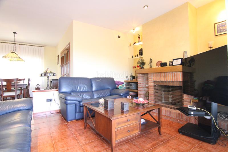 Foto 82fffa42-0a87-4a9d-bd5f-eab924300e13. Chalet con camino riscaldamento parcheggio piscina in Abrera