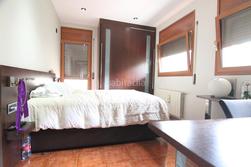 Foto 9d32fcf4-97c8-453a-9e49-a43ada1c18cc. Chalet con camino riscaldamento parcheggio piscina in Abrera