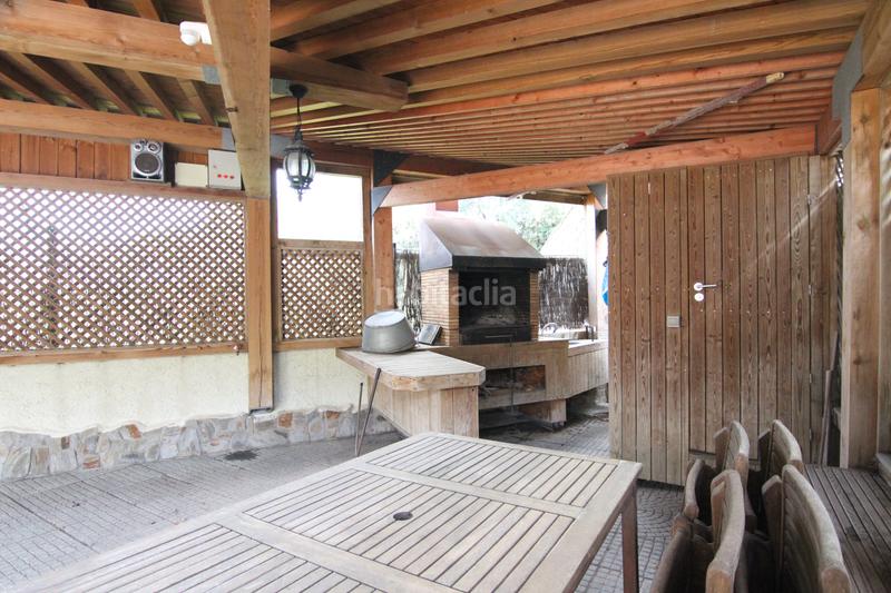 Foto ae39f352-8758-43af-96da-b9dba249a4bf. Chalet con camino riscaldamento parcheggio piscina in Abrera