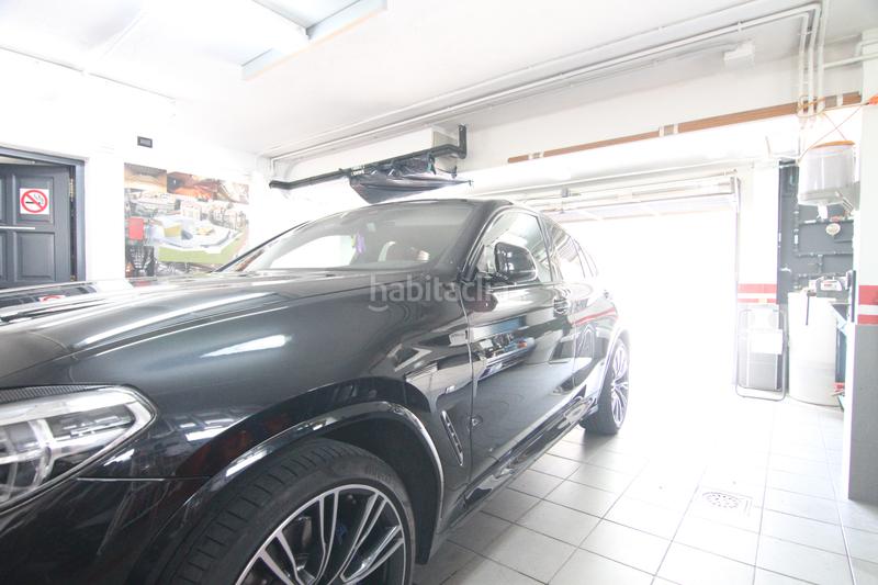 Foto c0ae5ed3-cb01-4373-9564-d36140d18916. Chalet con camino riscaldamento parcheggio piscina in Abrera