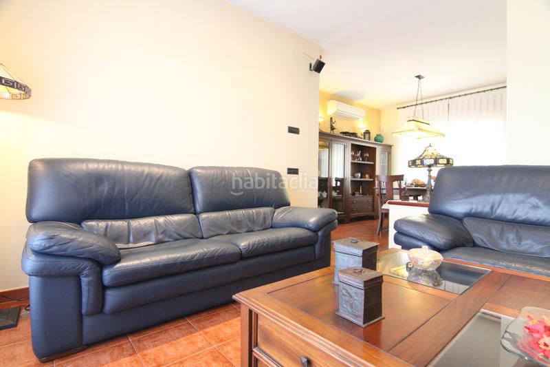 Foto c960ae7c-37c3-4989-a8cc-0f2f538baeed. Chalet con camino riscaldamento parcheggio piscina in Abrera