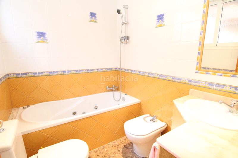 Foto 01bb808b-41d3-4296-bb52-f261db6ed13a. Haus mit kamin heizung parking pool in Abrera