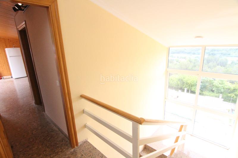 Foto fa7aa77c-9ef0-442d-9aa6-c529a1f19ec6. Haus mit kamin heizung parking pool in Abrera