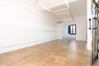 Location Local commercial à Plaça de catalunya 54. Local de 236 m2 en lloguer a plaça catalunya
