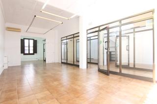 Location Local commercial à Plaça de catalunya 54. Local de 236 m2 en lloguer a plaça catalunya