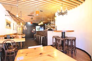 Traspàs Local Comercial a Nucli Urbà. Restaurante en traspaso