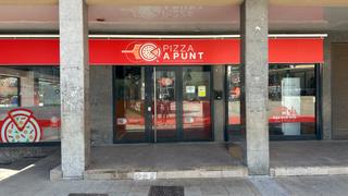 Location Local commercial à Plaça sardana 1. Local comercial en alquiler en la misma plaza de la sardana de o