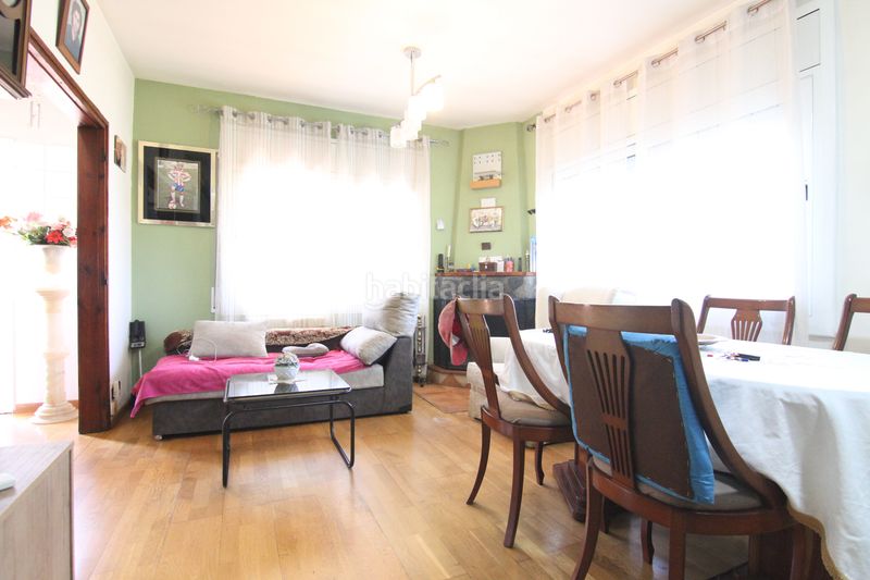 Foto 02b00e9b-6cda-4896-a337-e4e9774dfb15. Casa con camino riscaldamento piscina in Abrera