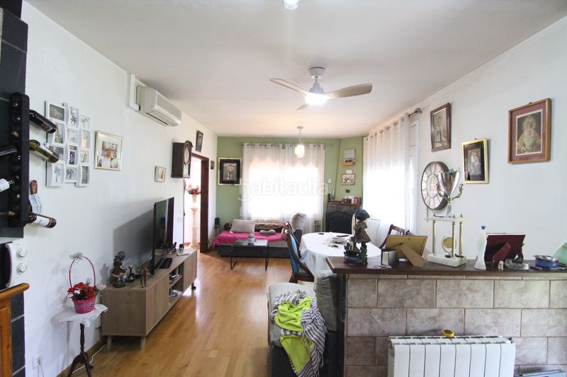 Foto 054aba19-8310-46da-9923-bde9eb815b2d. Casa con camino riscaldamento piscina in Abrera