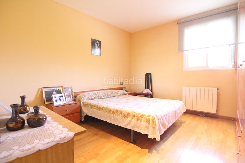 Foto 2d8364fb-82fd-4603-a30b-74e078dc3aac. Casa con camino riscaldamento piscina in Abrera