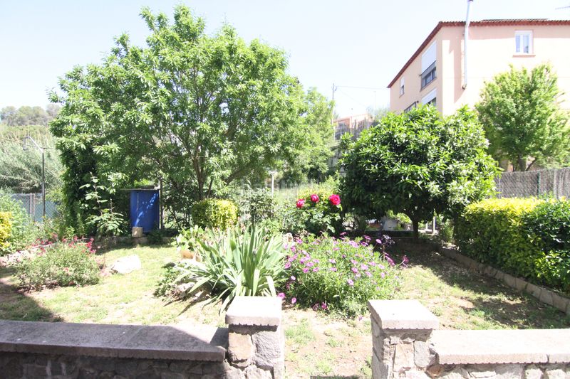 Foto d722b3e6-414f-4aa7-adb8-9c644be367f3. Casa con camino riscaldamento piscina in Abrera