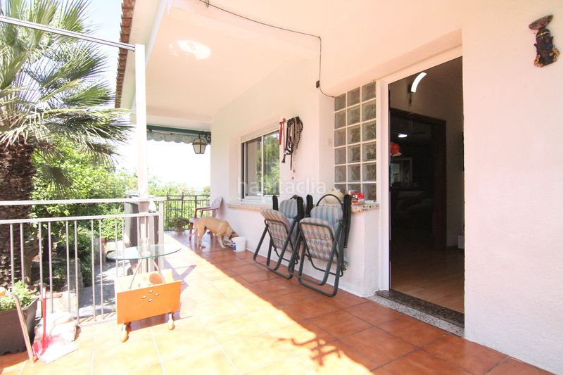 Foto d7ccbc5f-d397-4d2f-a3a1-7cac259e640a. Casa con camino riscaldamento piscina in Abrera