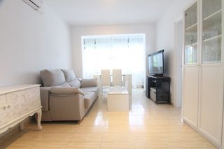 Flat in Collbató. Piso de 3 habitaciones con espectacular patio privado y estudio