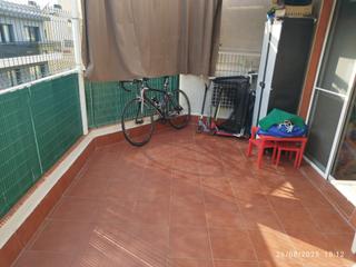 Attique  Carrer de coll i pujol 132. Piso con terraza junto plaza pompeu fabra badalona