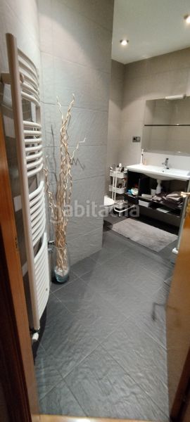 Foto 799b8952-8bc9-44f6-ab32-b5905b1da2a0. Dúplex amb calefacció a Lloreda Badalona