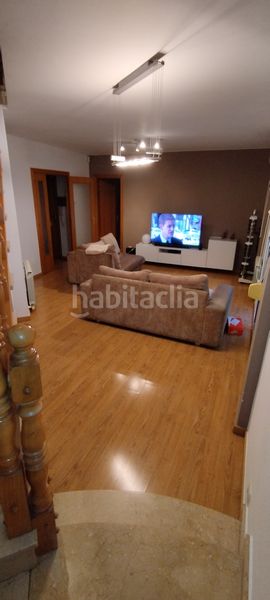 Foto c3c057c4-283e-42df-a139-1a98dd2f8e57. Dúplex amb calefacció a Lloreda Badalona