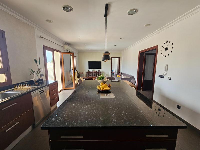 Foto 3b472d80-9d0a-4b9e-81a4-fde37e5e7efe. Rent penthouse in Campos