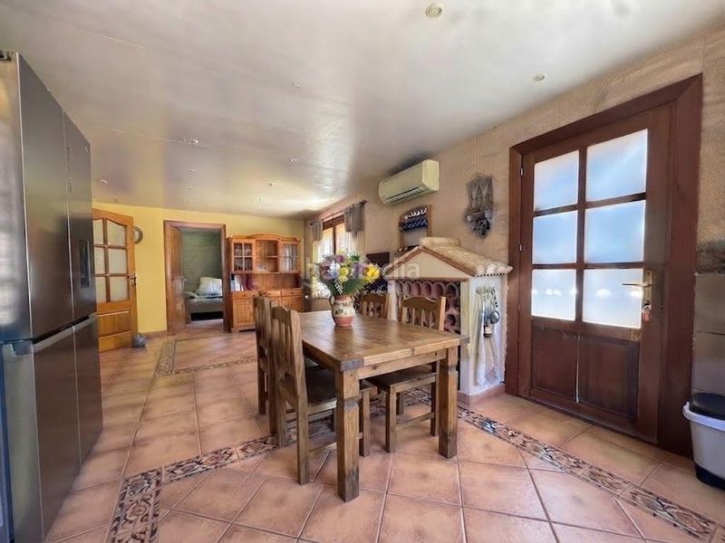 Foto 5b612ef3-5671-4105-b9f4-8a5a852e361a. Chalet exclusivo chalet con piscina y casa de invitados independiente en Palmanova, mallorca en Calvià