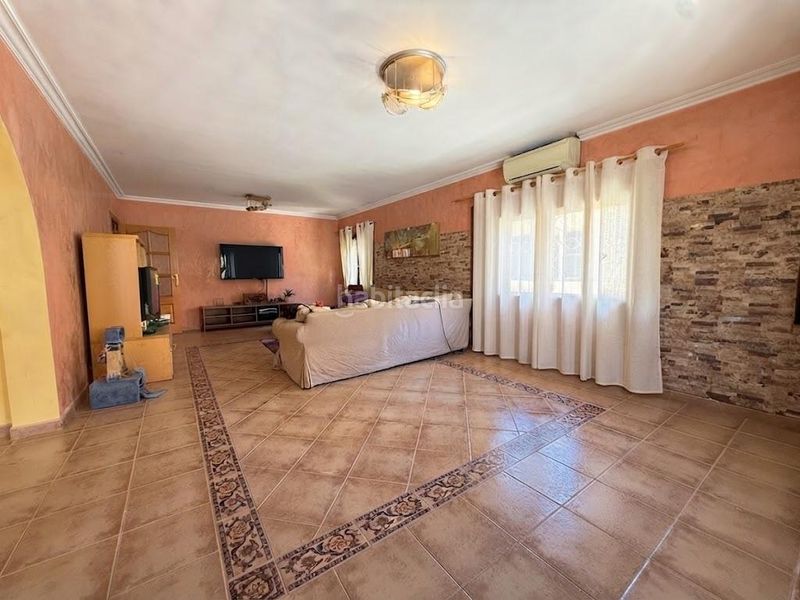 Foto fc26f1e2-4fff-4527-8c80-19d6f988cf83. Chalet exclusivo chalet con piscina y casa de invitados independiente en Palmanova, mallorca en Calvià