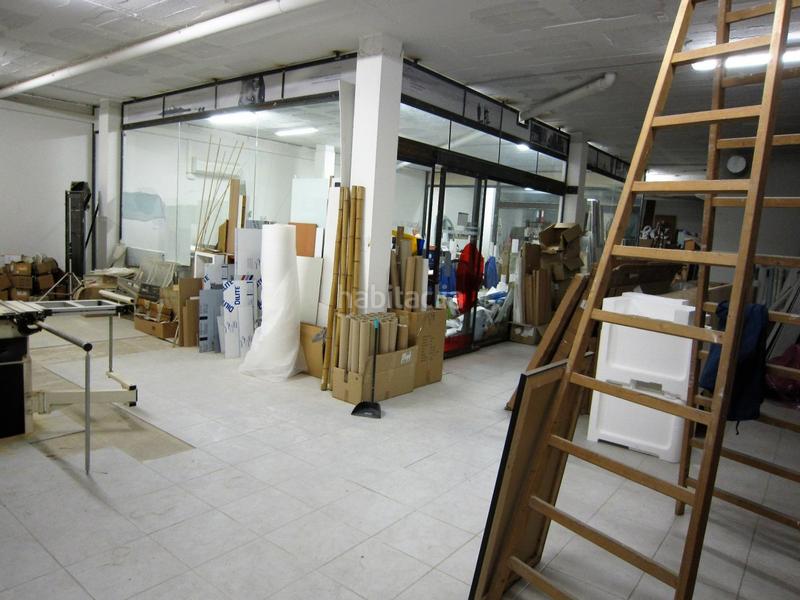 Foto 9ea3b8ec-fd5b-4ffa-bb18-b901b8c573ce. Location local commercial avec chauffage dans Centre Igualada