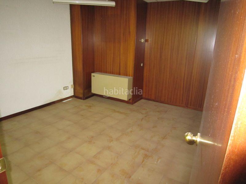 Foto 4c6f42db-d6a3-4007-ad89-a4330c66d999. Miete büro mit heizung in Centre Igualada