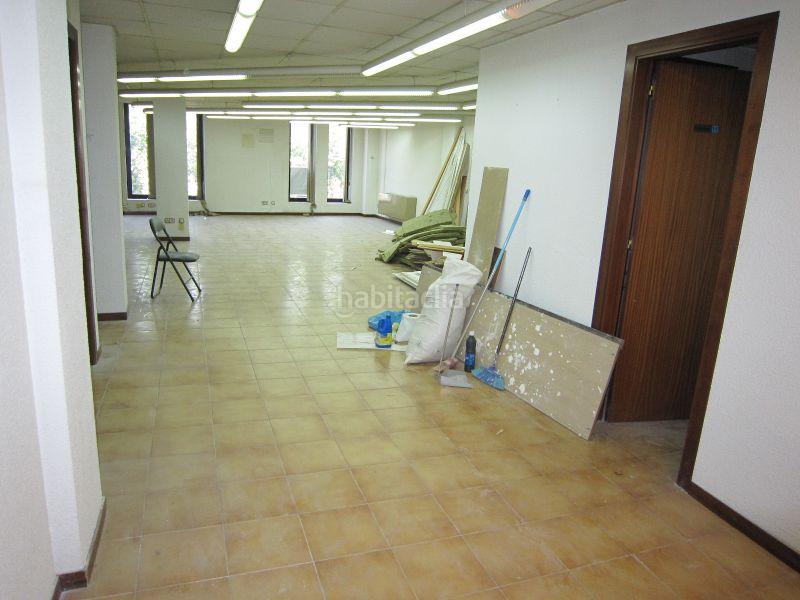 Foto c9e23638-7bc7-40e9-9c83-8dfd6ca525f2. Miete büro mit heizung in Centre Igualada