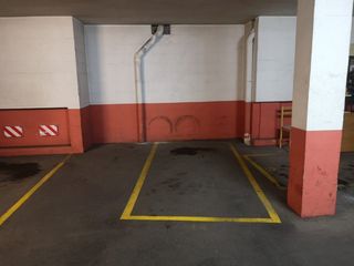 Rent Car parking in Poble Sec. Parking en igualada zona poble sec!!