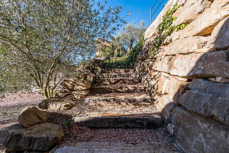 Foto 4491d8c2-4095-42b9-91f3-0428463bf9c6. Chalet with heating parking in Castellfollit del Boix