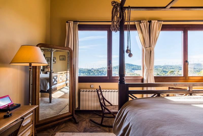 Foto 5aa40cb6-b6f9-4e12-8d6b-2e64ab5ed423. Chalet with heating parking in Castellfollit del Boix