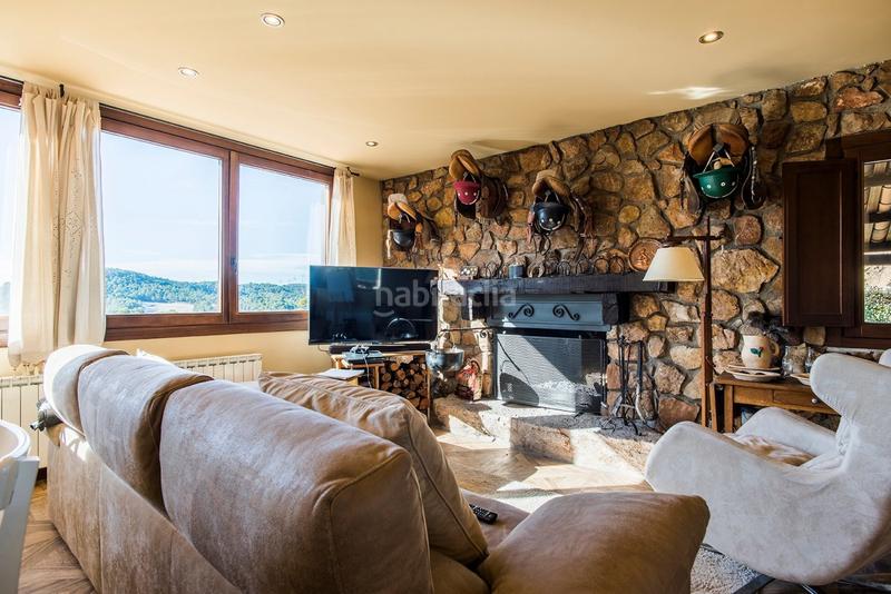 Foto 8dd6755a-73ff-4b41-b6ed-4e8ba66c75b0. Chalet with heating parking in Castellfollit del Boix