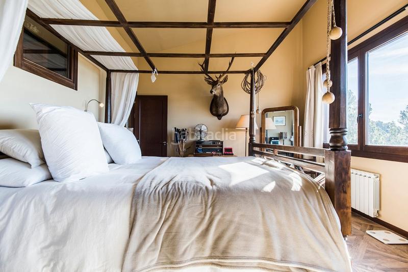 Foto c23551fe-2882-4b08-ac65-6bed217c88a5. Chalet with heating parking in Castellfollit del Boix